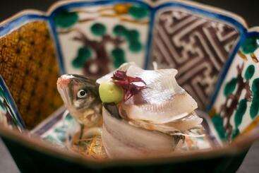 ریوکان 川魚・山菜料理　和田屋