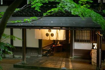 ریوکان 川魚・山菜料理　和田屋