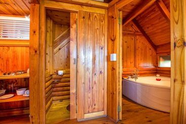 Abalone Lodges