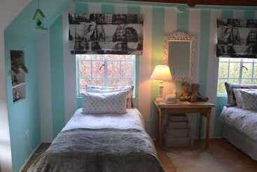 Ambleside Clarens Self Catering Cottages