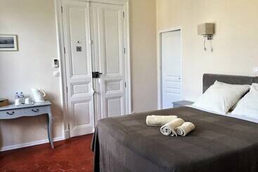 ベッドアンドブレックファースト Chambre D Hôtes Eloi Merle