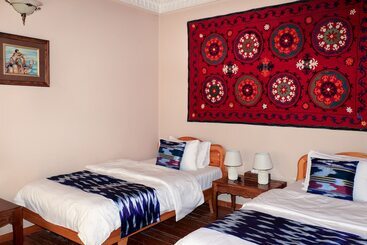 تختخواب و صبحانه Salom Inn