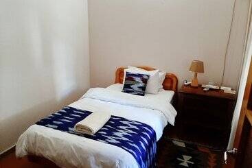 تختخواب و صبحانه Salom Inn