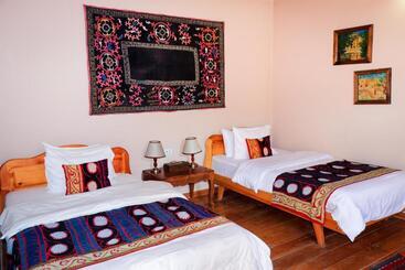 تختخواب و صبحانه Salom Inn