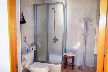 تختخواب و صبحانه Salom Inn