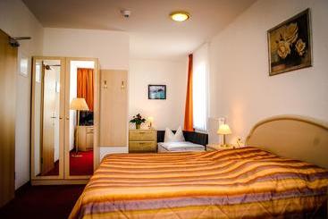 Garni Eden Hotels