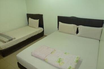 هتل Batu Berendam Inn