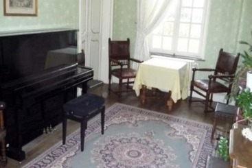 هتل Château De Behen