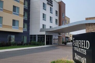 בית מלון כפרי Fairfield Inn & Suites By Marriott Butte