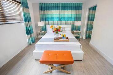 Waterside Hotel And Suites