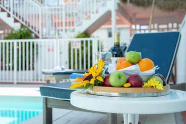 Waterside Hotel And Suites