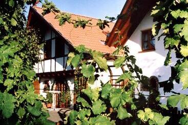 هتل Weingut Magdalenenhof