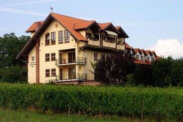 هتل Weingut Magdalenenhof