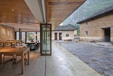 هتل Xy Yunhouse