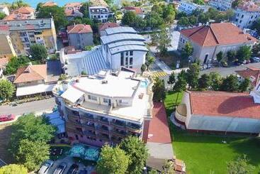 Family Hotel Diana
