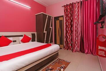 Flagship Hotel Owish