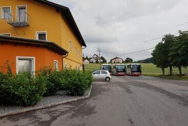 هتل Kreuzwirt