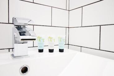 پانسیون Garden | Parking | 4br