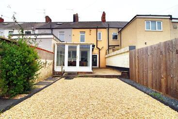پانسیون Garden | Parking | 4br