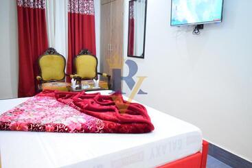 پانسیون The Royal Villas Guest House