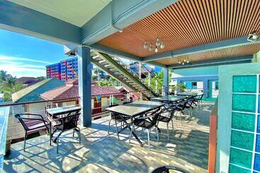 Phala Shore Resort