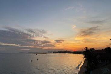 Phala Shore Resort