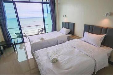 Phala Shore Resort