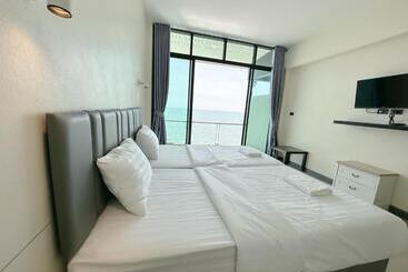 Phala Shore Resort