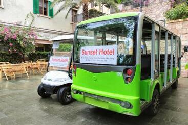 Sea Sunset Hotel Phu Quoc   Welcome To A Mixing World Of Friends