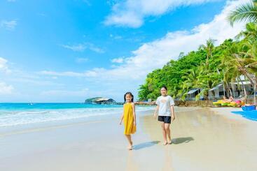Sea Sunset Hotel Phu Quoc   Welcome To A Mixing World Of Friends