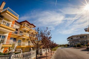هتل Calypso Beach