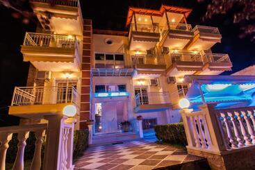 هتل Calypso Beach