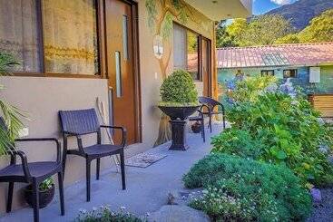 هتل Tosa Blue Mountain Retreat And Spa