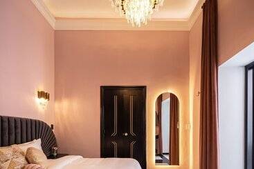 Holt's Hotel De Mi Independencia