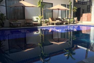 هتل Chhouy Vathna Angkor Boutique