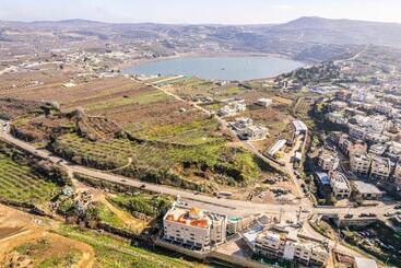 Goland - Neve Ativ