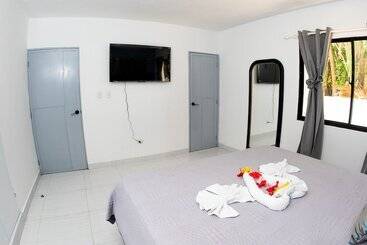 هتل Skylight Suites Restaurant Bar