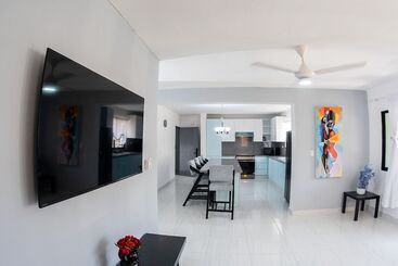 هتل Skylight Suites Restaurant Bar