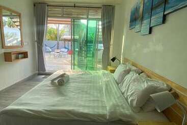 膳宿费 Go Surf Maldives