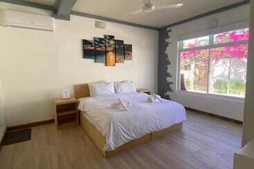 膳宿费 Go Surf Maldives