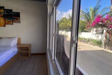 膳宿费 Go Surf Maldives