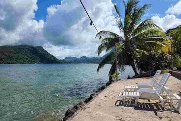 پانسیون Villa De La Baie