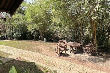 منتجع Banlaw Pool & Garden