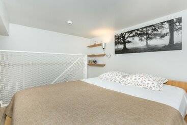 آپارتمانهای توریستها Angleterre Apartments