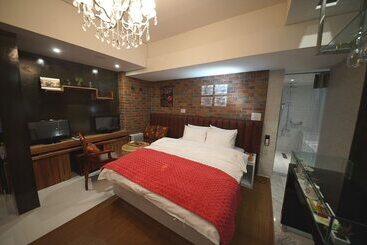 February Hotel Apsan