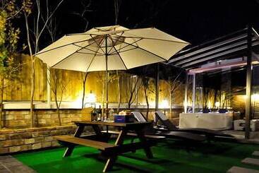 February Hotel Apsan