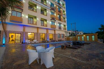 호텔 Golden Tulip Zanzibar Resort