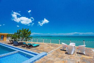 호텔 Golden Tulip Zanzibar Resort