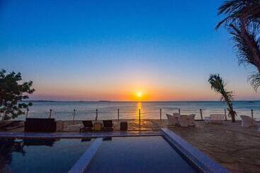 호텔 Golden Tulip Zanzibar Resort