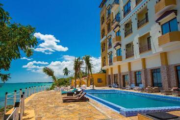 호텔 Golden Tulip Zanzibar Resort